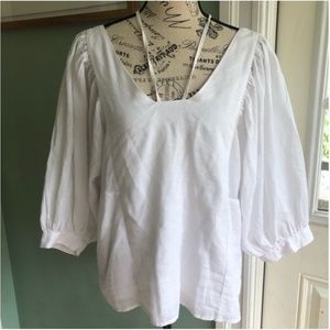 Anthropologie | Akemi + Kin | White v-strapped bubble-sleeve blouse | Size M